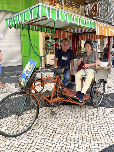 電動三輪車で探索